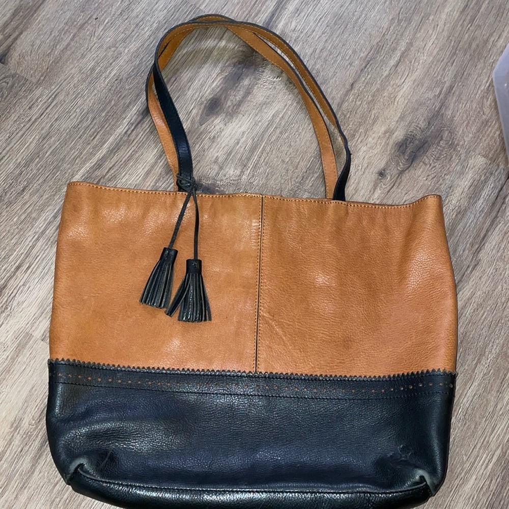 Patricia Nash 2 tone Leather Tote Bag